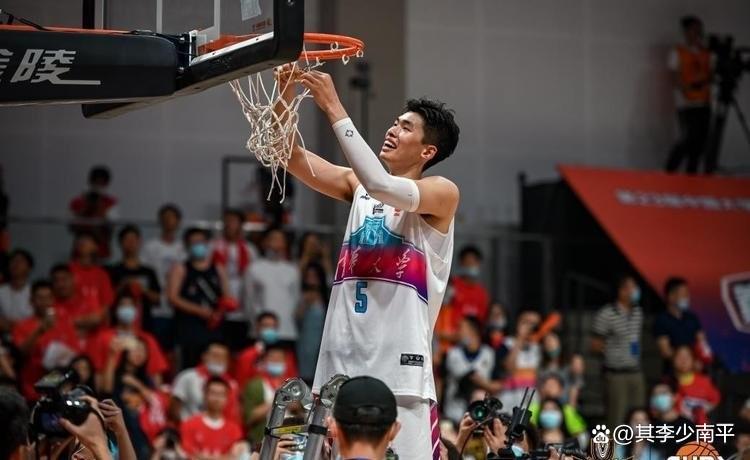 九游体育赛事直播今晚CBA常规赛传出新动向，尤文图斯豪取连胜，管理层表态：悬念犹存，训练强度明显提升的简单介绍